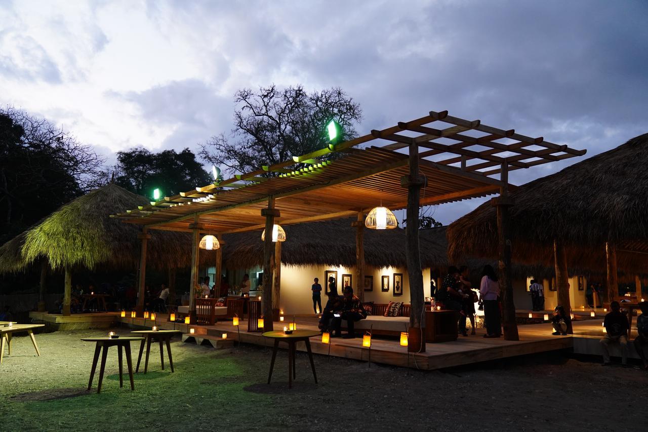 Lelewatu Resort Sumba Watukarere Kültér fotó